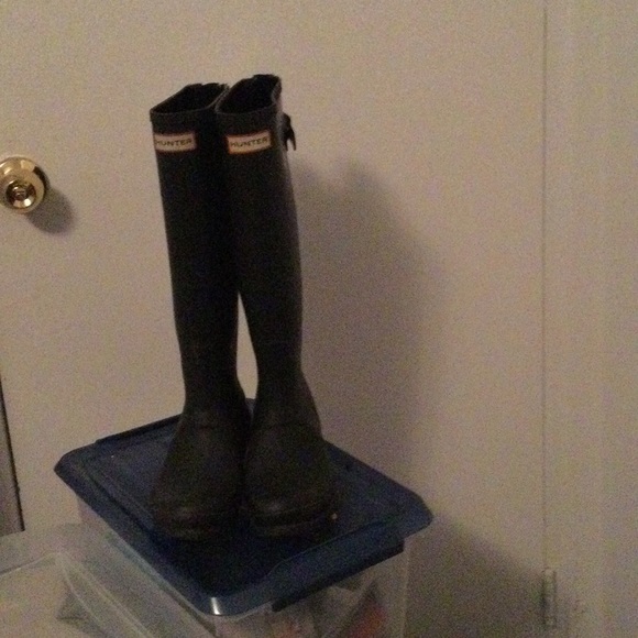 Hunter - Picture 2 of 8